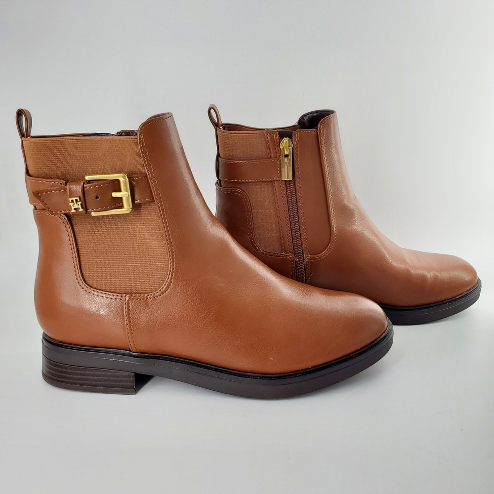 Tommy Hilfiger Women's 9 M Tan Ankle Boots with Gold Buckle
